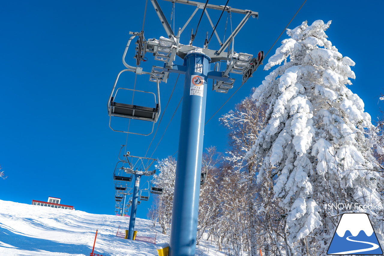 カムイスキーリンクス｜2024年の初滑りは、積雪豊富でコンディション抜群。日本最北のゴンドラリフトがある、旭川市のカムイスキーリンクスへ！